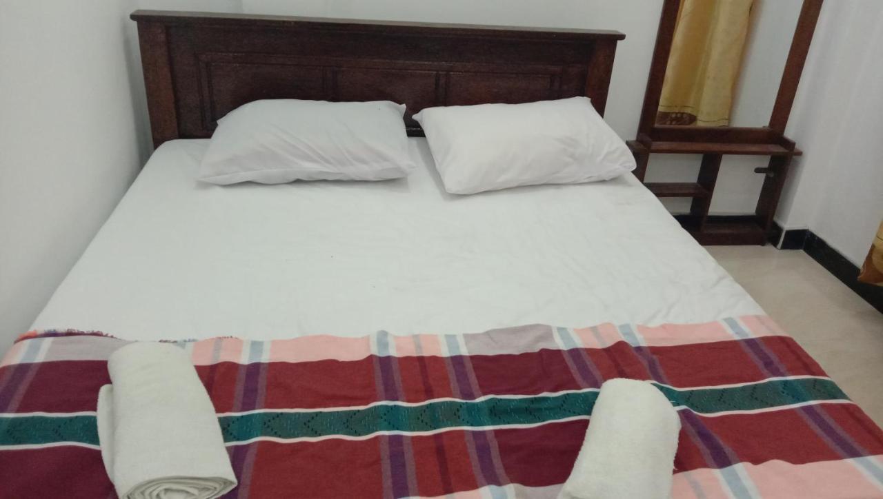 House Of Richness Hotel Негомбо Екстериор снимка