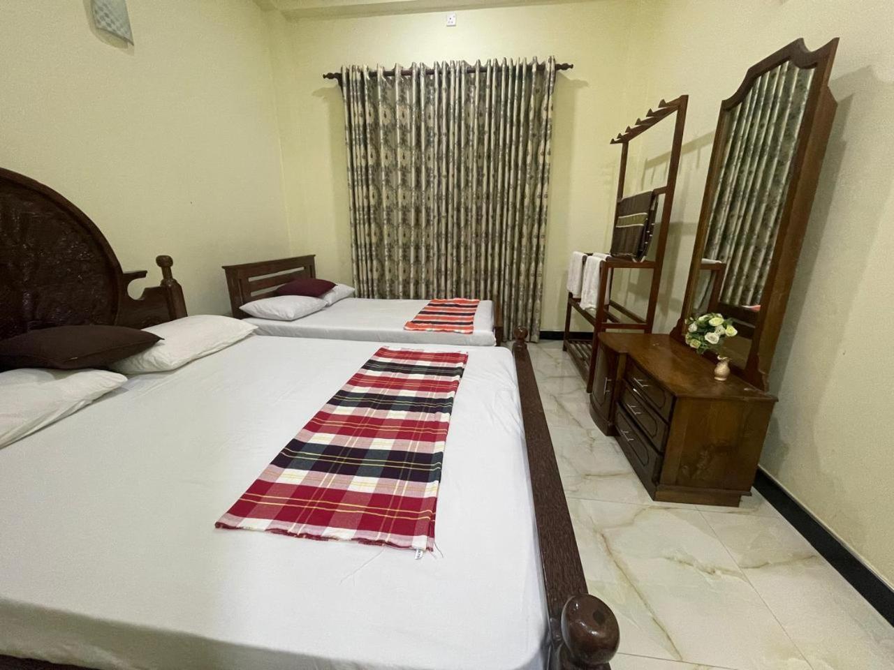 House Of Richness Hotel Негомбо Екстериор снимка