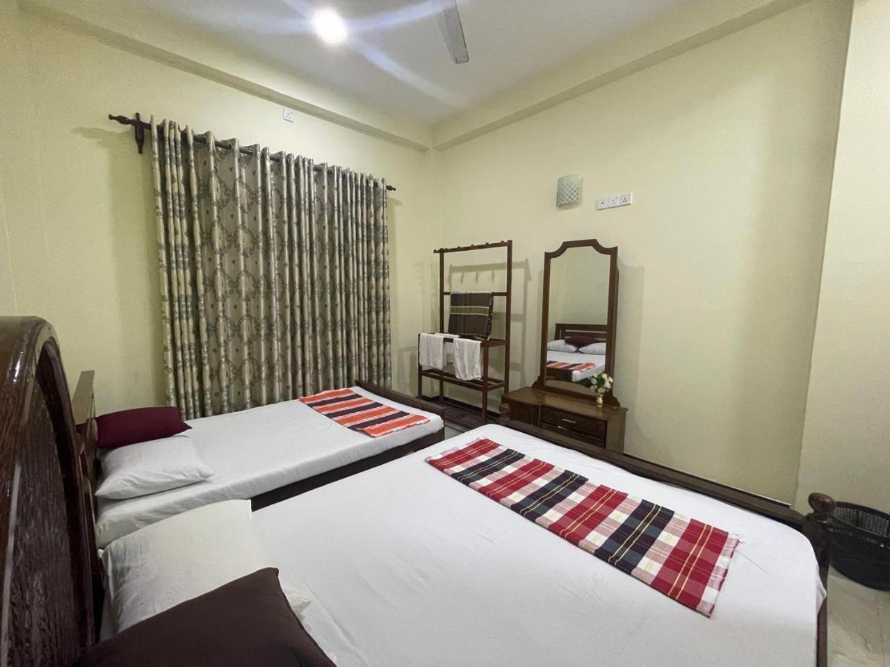 House Of Richness Hotel Негомбо Екстериор снимка